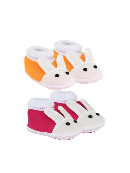 set of 2 booties - 17251604 - Very Small Image - 1