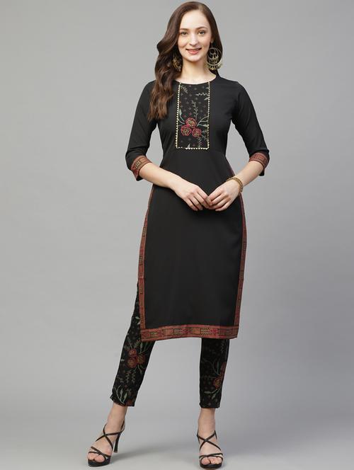 floral straight kurta - 17263941 - Very Small Image - 1