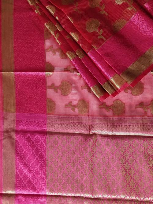 floral handloom saree with blouse - 17267760 - Very Small Image - 1