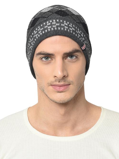 grey wool caps and hat - 17295444 - Very Small Image - 1