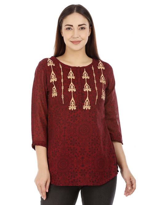 side slit embroidered top - 17325281 - Very Small Image - 1