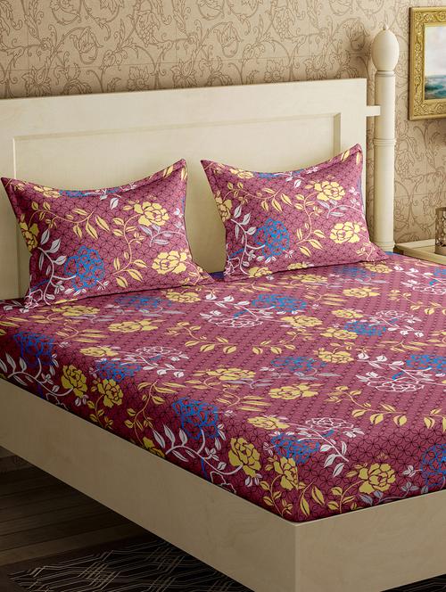 cotton double bedsheet with 2 pillow covers - 17340483 - Very Small Image - 1
