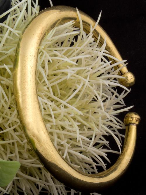 gold tone bracelet - 17363857 - Very Small Image - 1