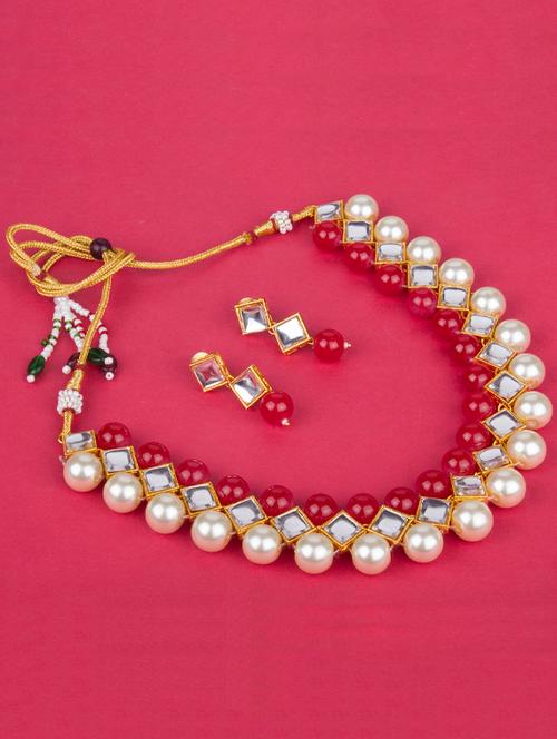 gold necklaces and earring - 17363897 - Very Small Image - 1