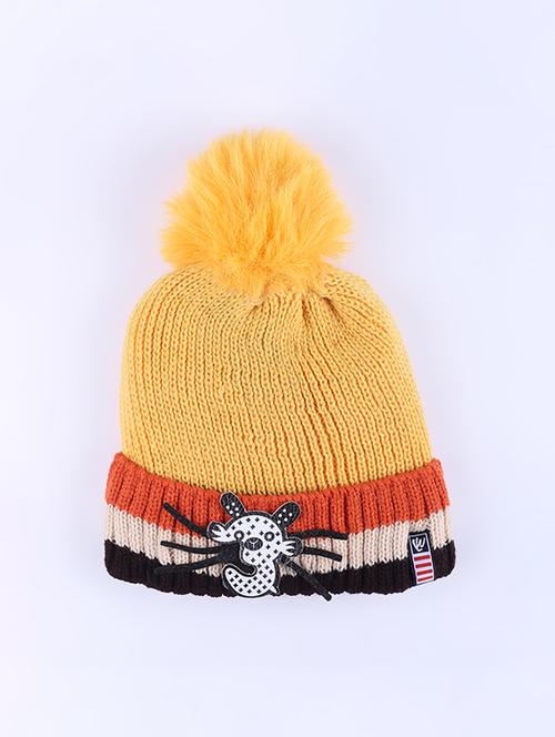 yellow wool cap - 17370218 - Very Small Image - 1