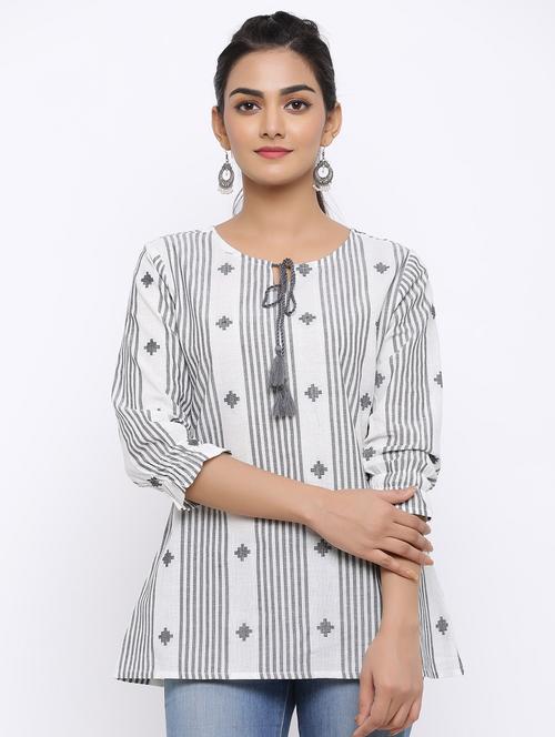 tie up neck printed top - 17375678 - Very Small Image - 1