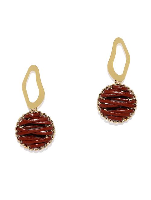 red metal drop earring - 17397516 - Very Small Image - 1