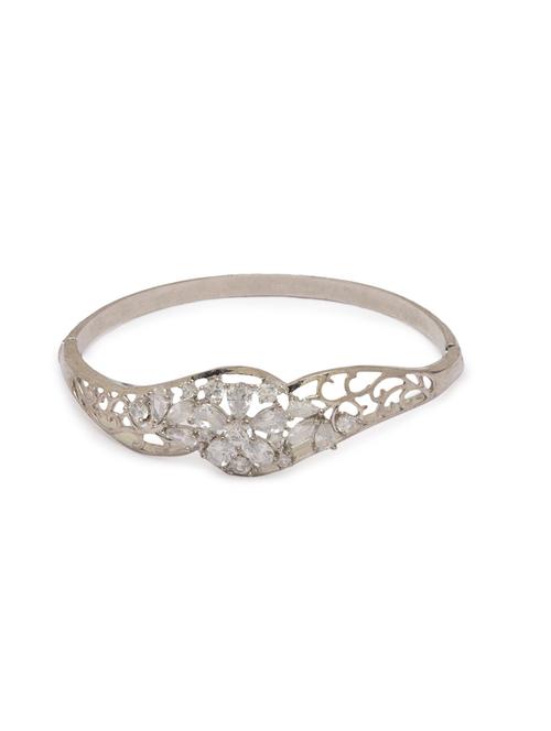 silver metal cuffs bracelet - 17407286 - Very Small Image - 1
