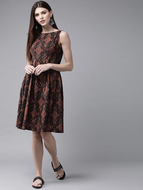 pocket detail printed dress - 17434537 - Very Small Image - 1