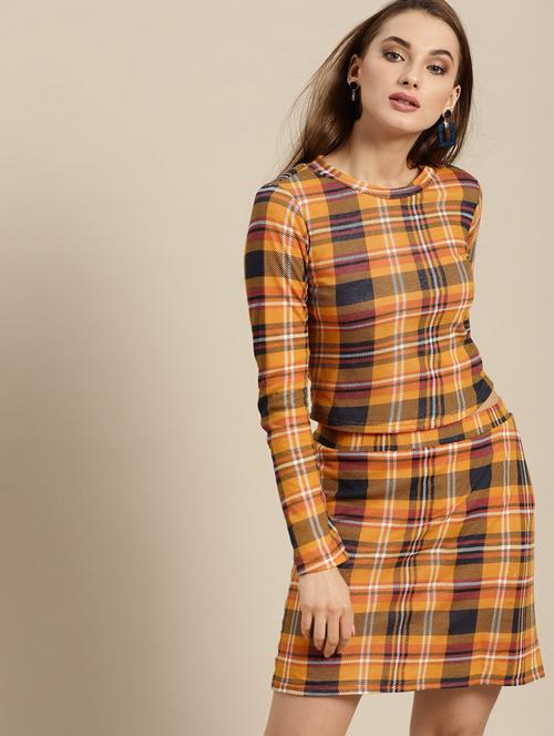 round neck checkered bodycon dress - 17434784 - Very Small Image - 1