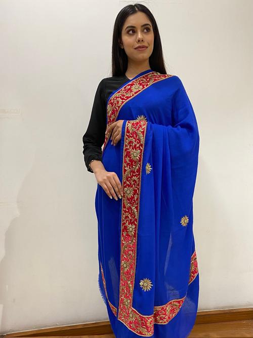 embroidery bordered woolen shawl - 17445432 - Very Small Image - 1
