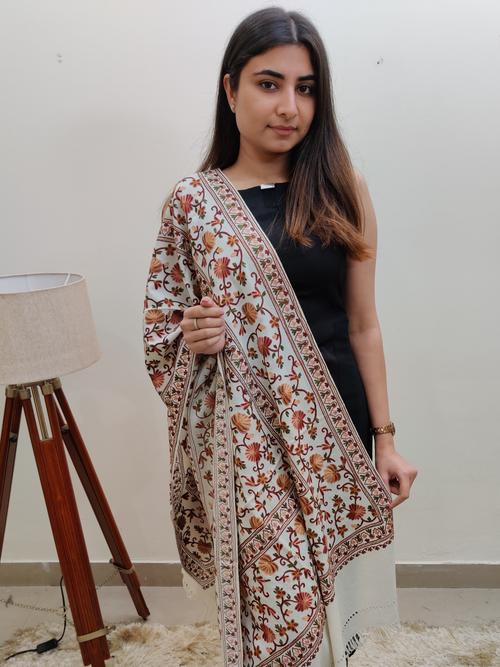 women embroidered shawl. - 17450052 - Very Small Image - 1