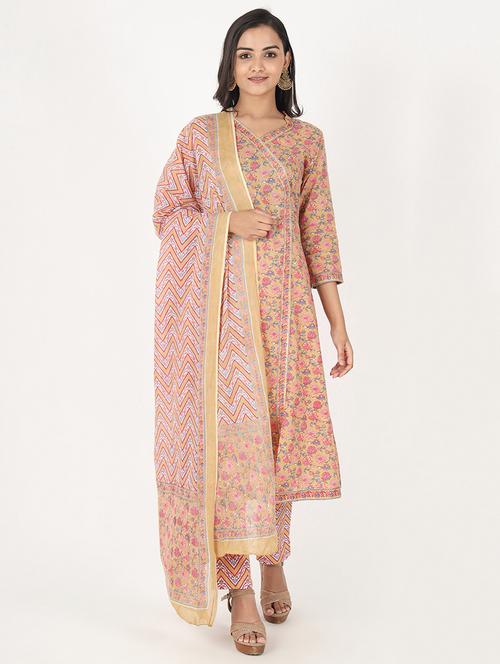 floral suit set - 17459702 - Very Small Image - 1