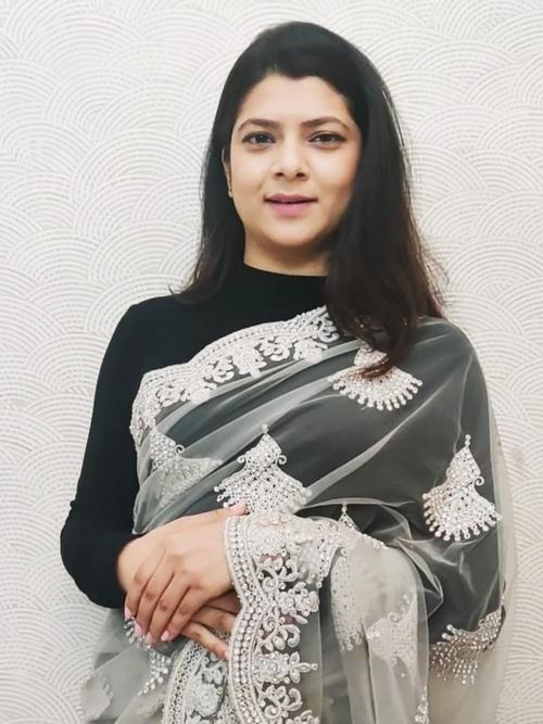 grey embroidered net saree - 17501241 - Very Small Image - 1