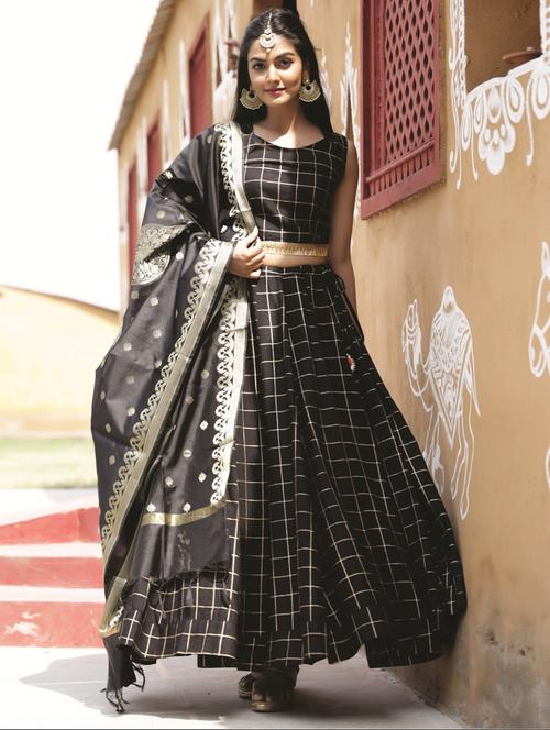 foil print flared lehenga - 17524043 - Very Small Image - 1