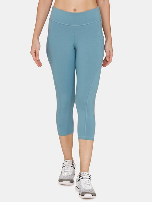 mid rise sports capri - 17538682 - Very Small Image - 1