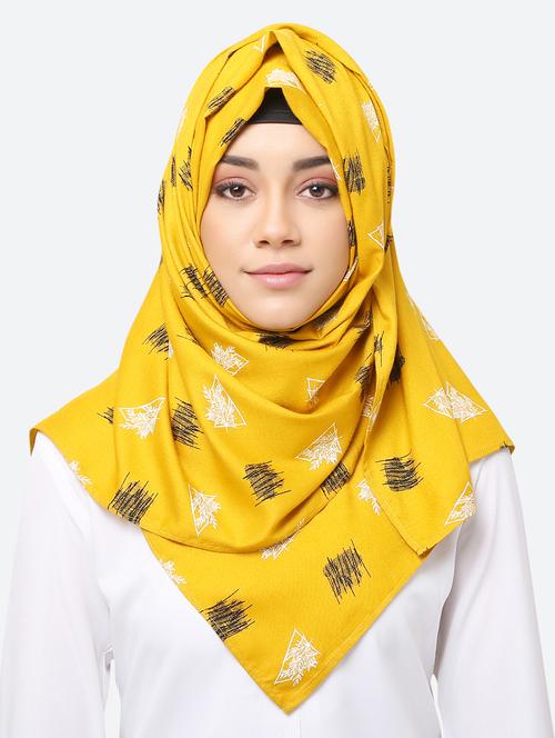 yellow rayon scarf - 17550593 - Very Small Image - 1