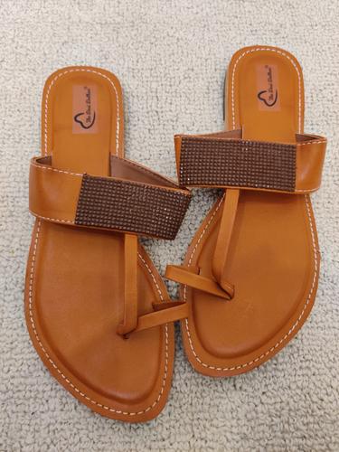 women ethnic kolhapuris flats - 17554696 - Very Small Image - 1