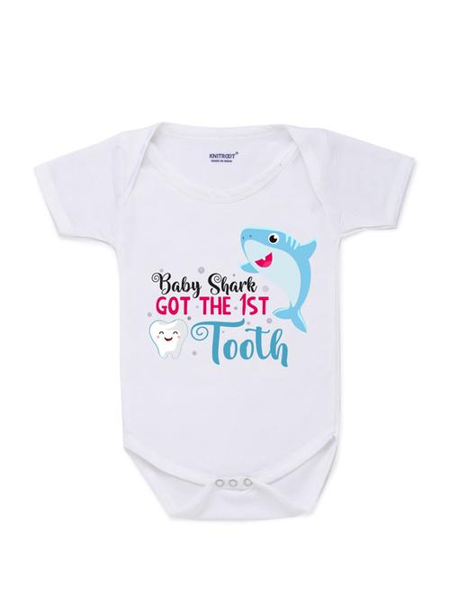 round neck printed onesies - 17559289 - Very Small Image - 1