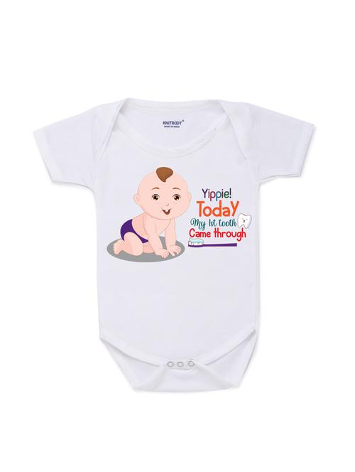 round neck printed onesies - 17559291 - Very Small Image - 1
