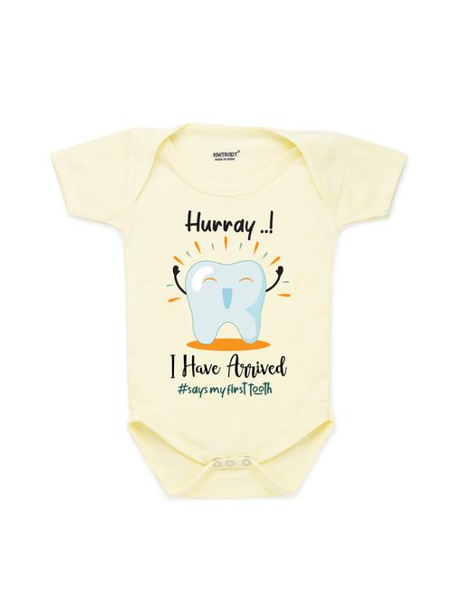 round neck printed onesies - 17559292 - Very Small Image - 1