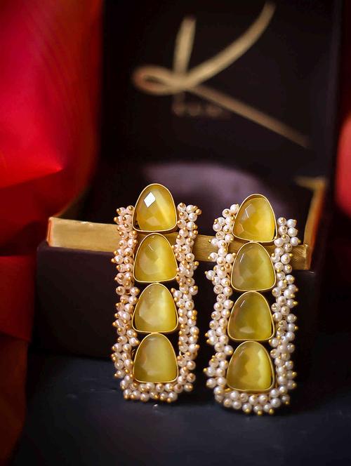 yellow brass earring - 17565128 - Very Small Image - 1