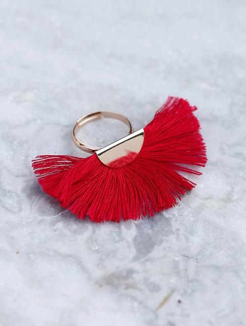 red metal finger ring - 17565168 - Very Small Image - 1