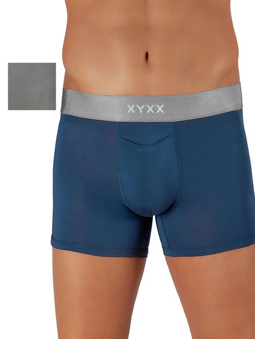 set of 2 multi colored solid trunks - 17568012 - Very Small Image - 1