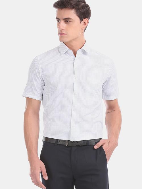 white checkered formal shirt - 17575915 - Very Small Image - 1
