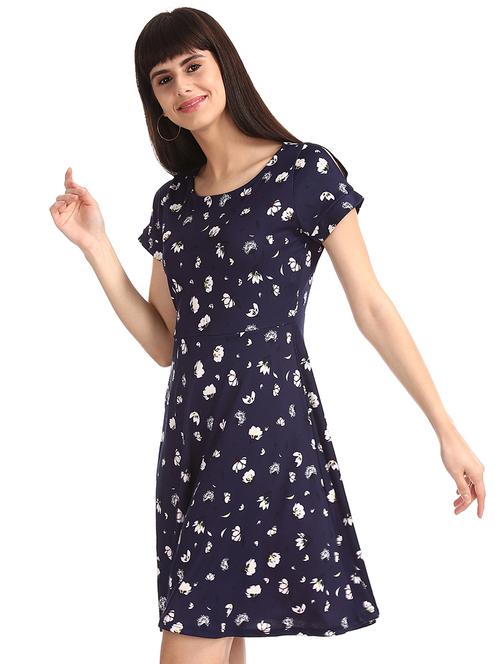 round neck floral a-line dress - 17580444 - Very Small Image - 1