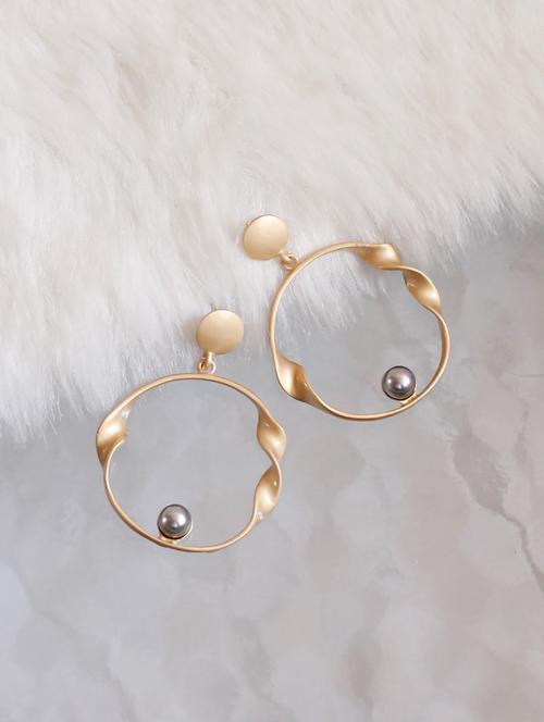 gold metal drop earring - 17587004 - Very Small Image - 1