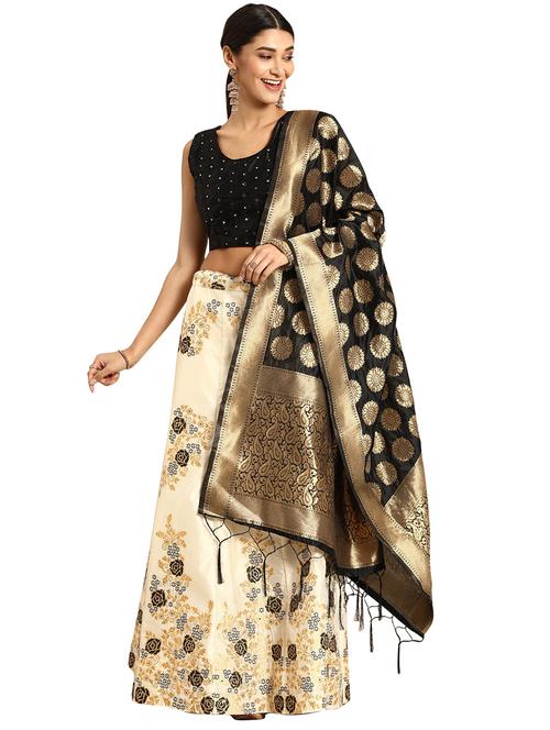 cream flared lehenga - 17601782 - Very Small Image - 1