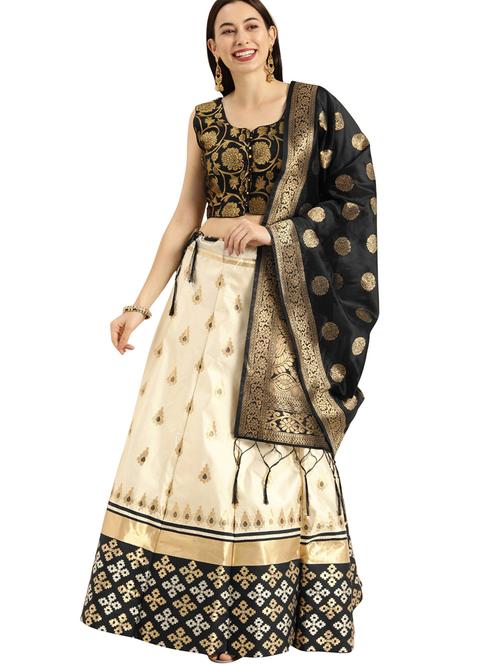 cream flared lehenga - 17601791 - Very Small Image - 1