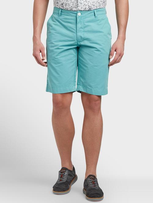green solid bermuda shorts - 17609903 - Very Small Image - 1