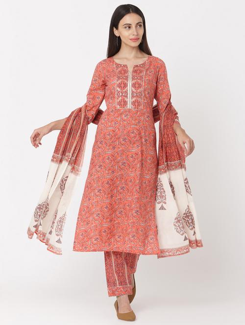 coral suit set - 17617312 - Very Small Image - 1