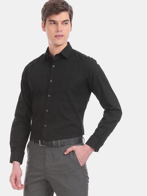 black checkered formal shirt - 17618322 - Very Small Image - 1