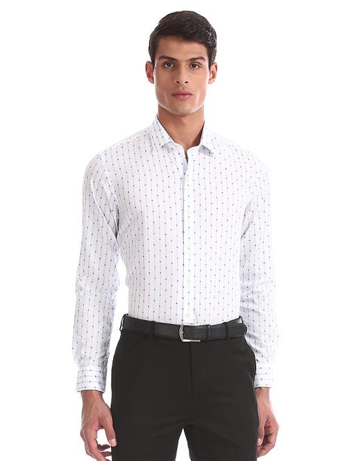 white striped formal shirt - 17618777 - Very Small Image - 1