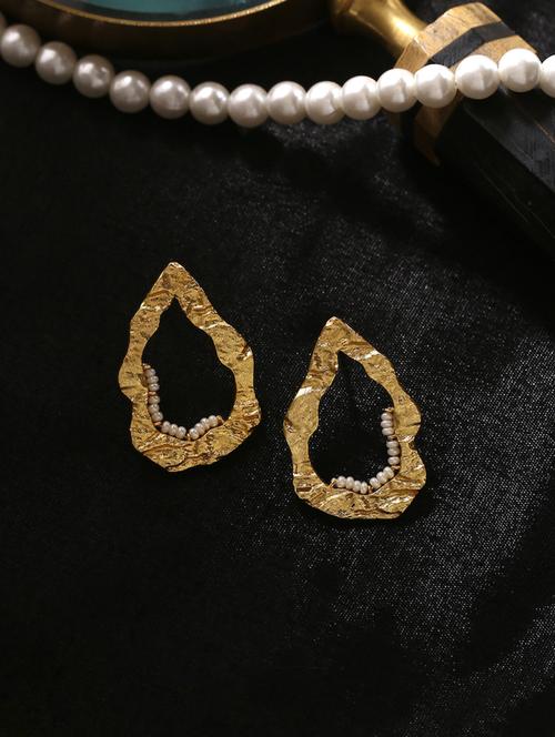 gold plated studs earring - 17637538 - Very Small Image - 1