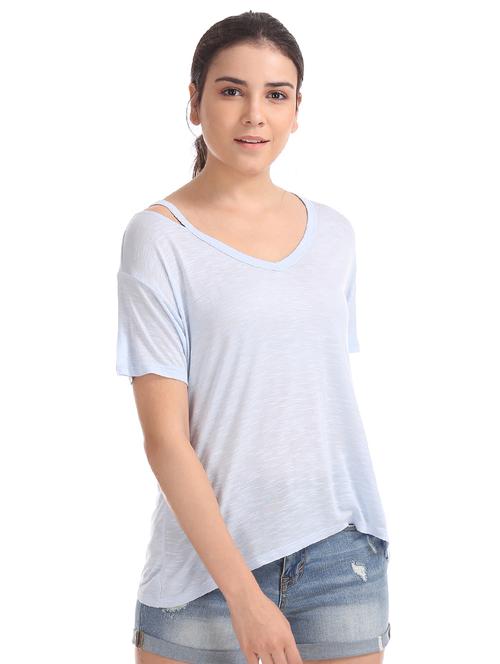 cut out detail boxy top - 17645621 - Very Small Image - 1