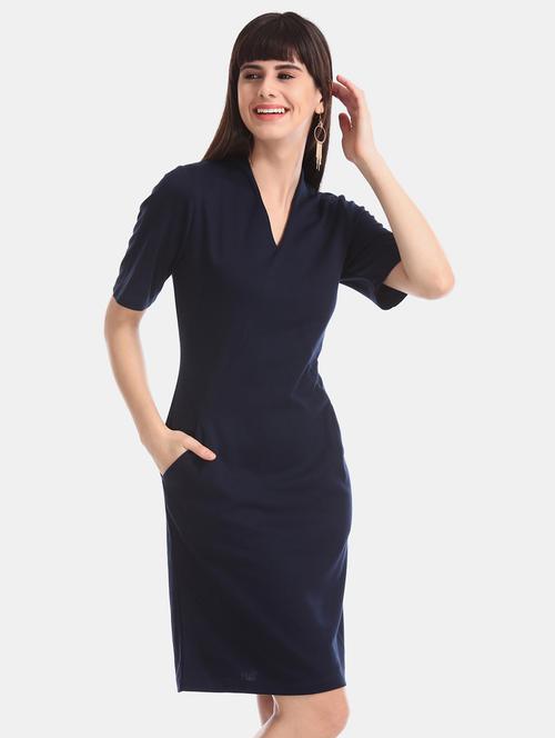 v-neck solid sheath dress - 17646498 - Very Small Image - 1