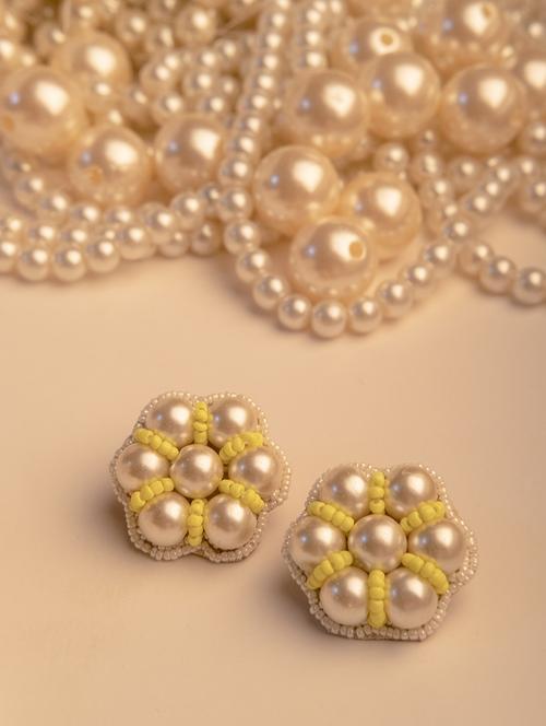 yellow handmade studs earring - 17652011 - Very Small Image - 1