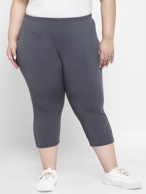 high rise solid plus capri - 17655065 - Very Small Image - 1