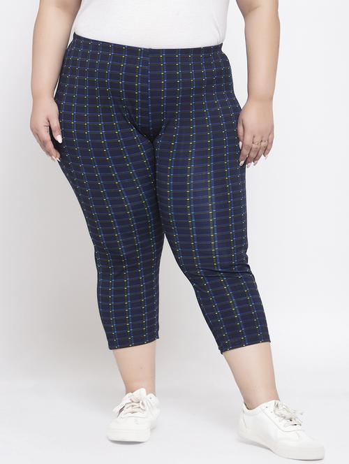 mid rise printed plus capri - 17655072 - Very Small Image - 1