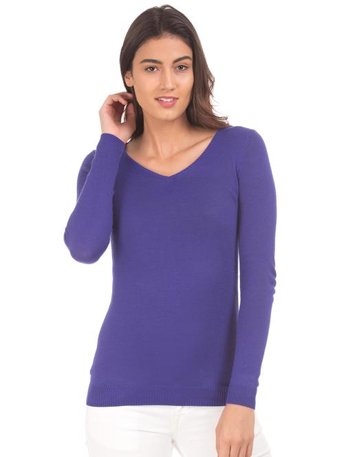 v-neck solid pullover - 17666589 - Very Small Image - 1