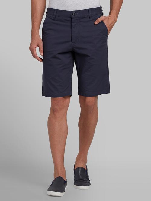 navy blue solid bermuda shorts - 17671278 - Very Small Image - 1