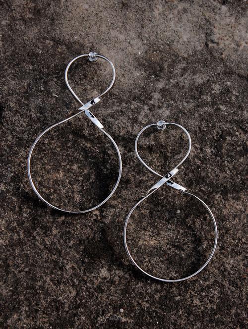 silver metal drop earring - 17678650 - Very Small Image - 1