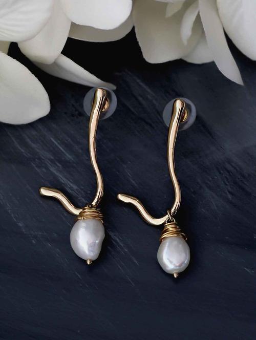 gold metal drop earring - 17678811 - Very Small Image - 1