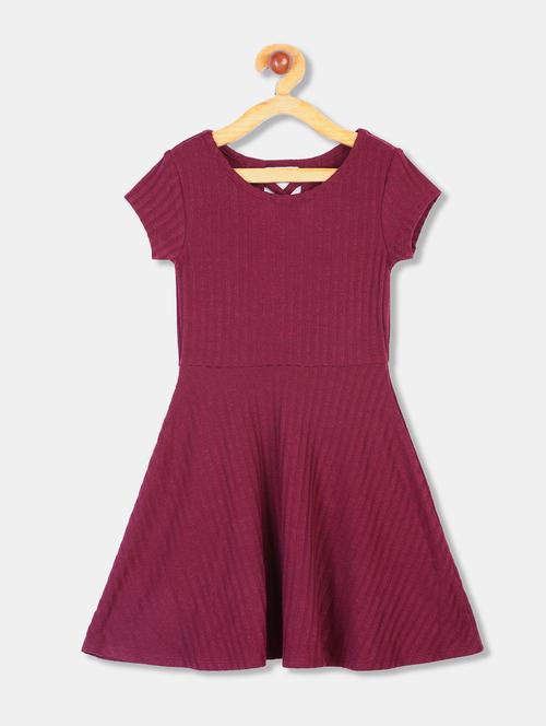 red polyester frock - 17685272 - Very Small Image - 1