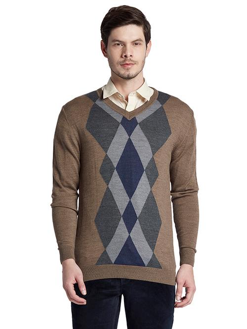 brown geometric print pullover - 17709816 - Very Small Image - 1