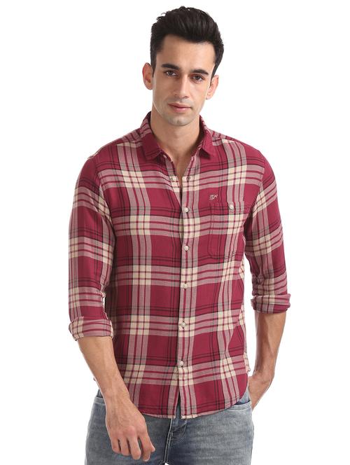 red checkered casual shirt - 17728168 - Very Small Image - 1